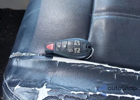 2014 Chrysler Town & Country Touring из США, поврежденный, VIN 2C4RC1BG1ER358333